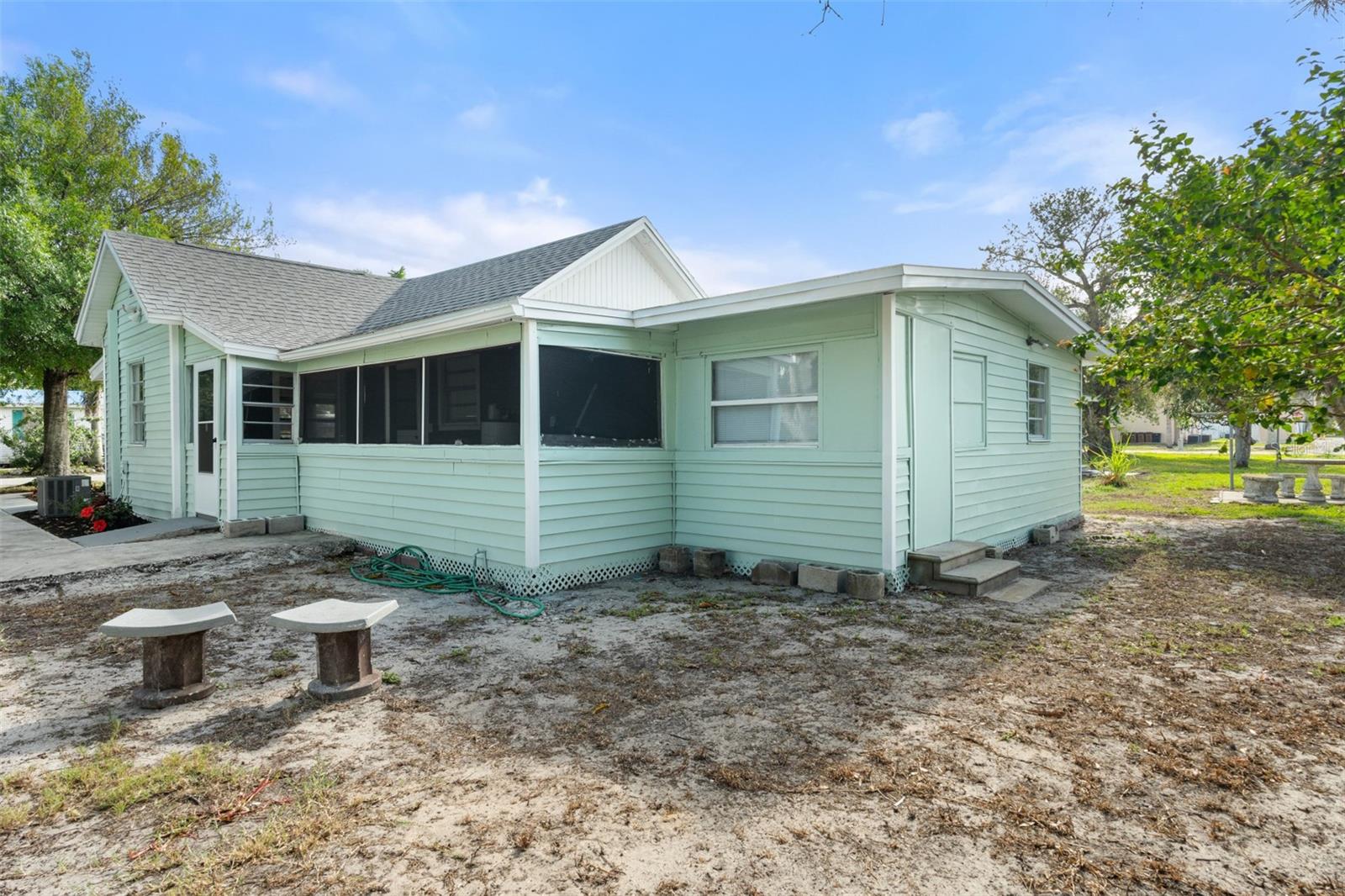 514 FITZHUGH AVE, PUNTA GORDA, FL, 33950