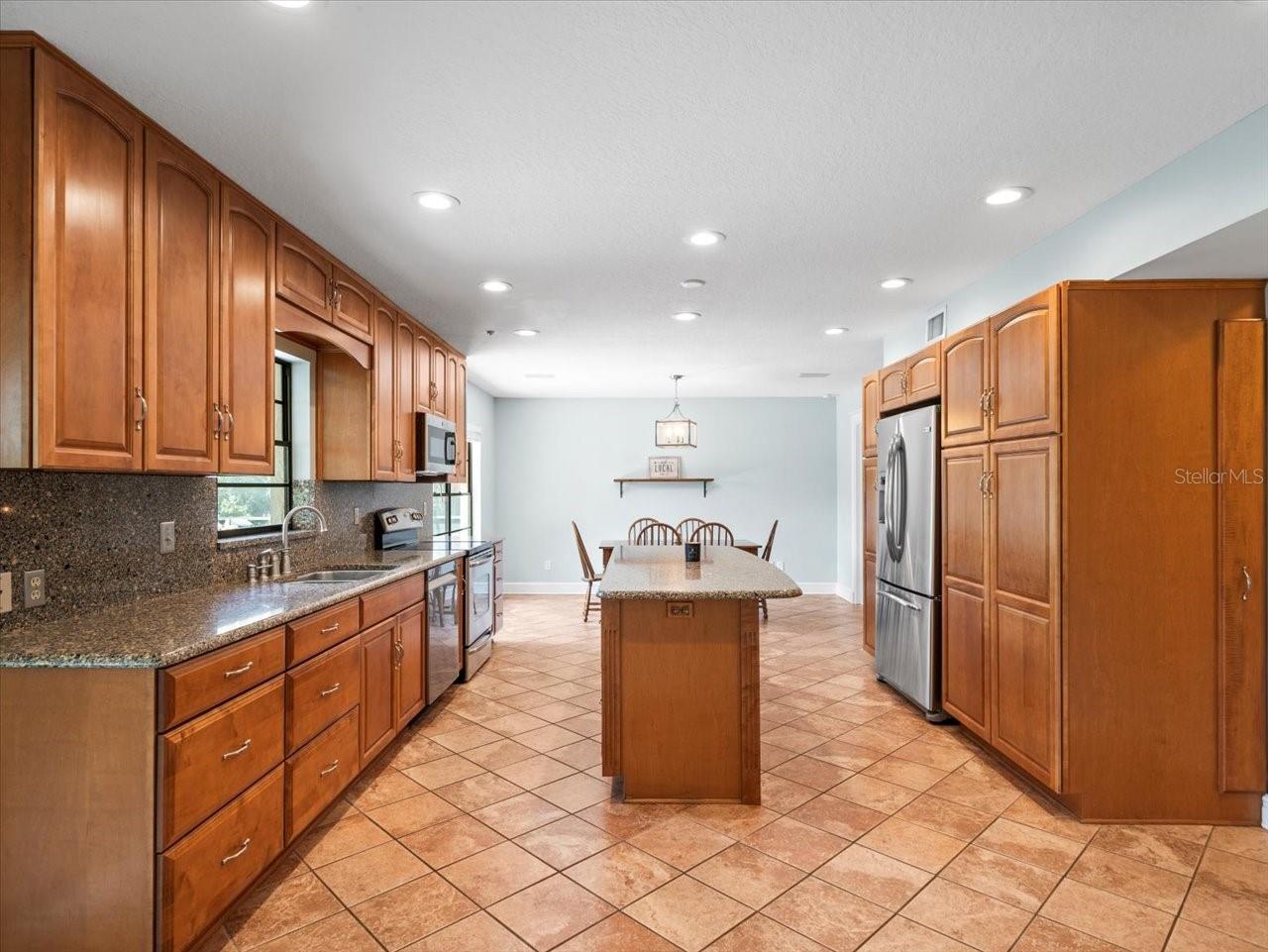 4337 HONEY VISTA CIR, TAMPA, FL, 33624