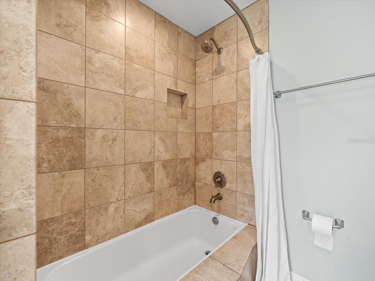 4337 HONEY VISTA CIR, TAMPA, FL, 33624