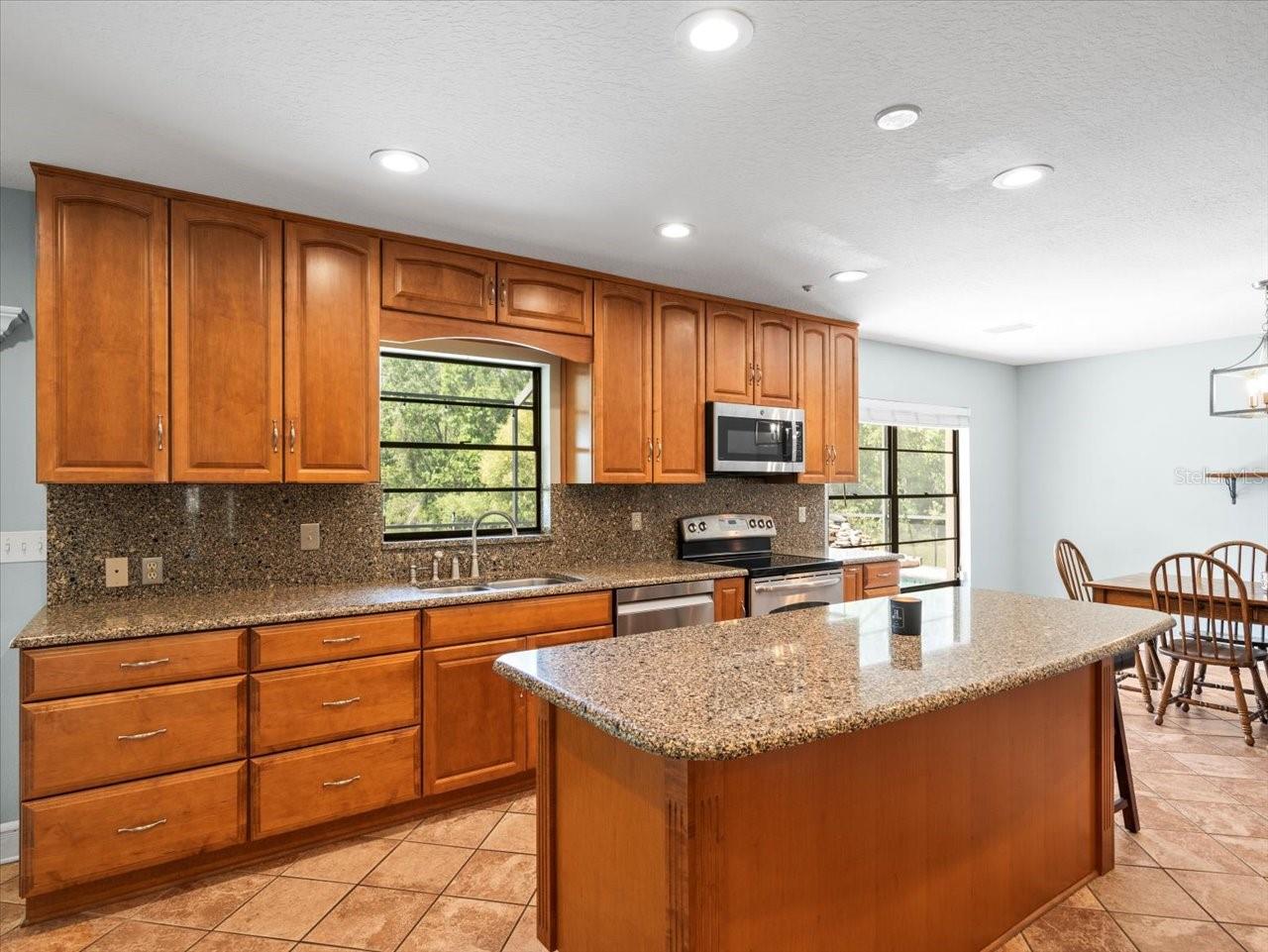 4337 HONEY VISTA CIR, TAMPA, FL, 33624