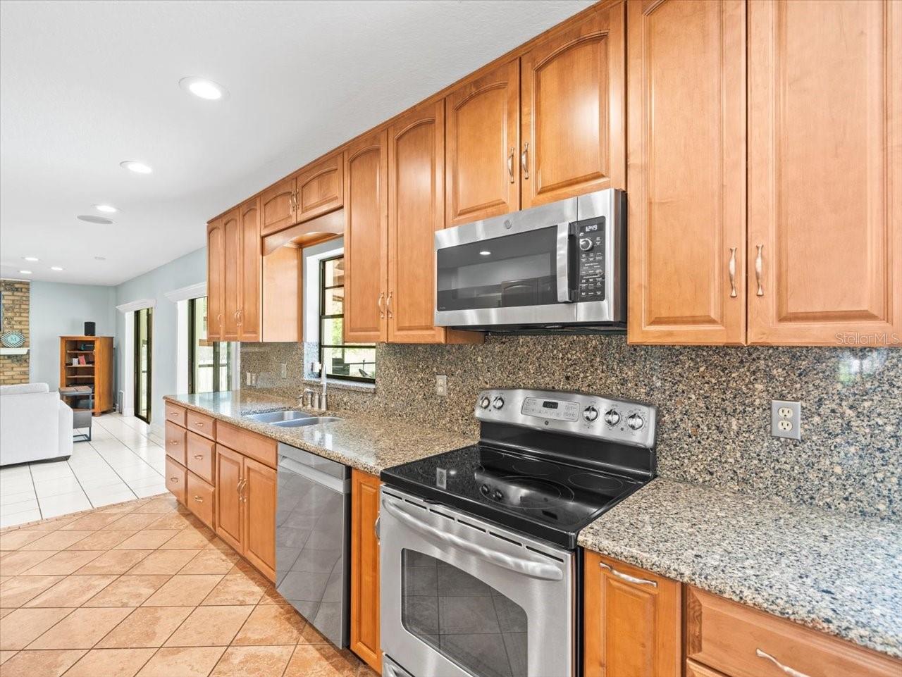 4337 HONEY VISTA CIR, TAMPA, FL, 33624