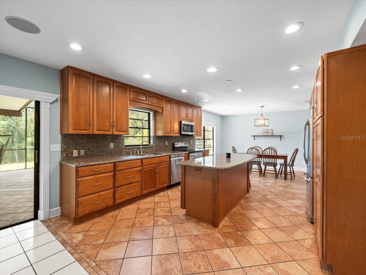 4337 HONEY VISTA CIR, TAMPA, FL, 33624