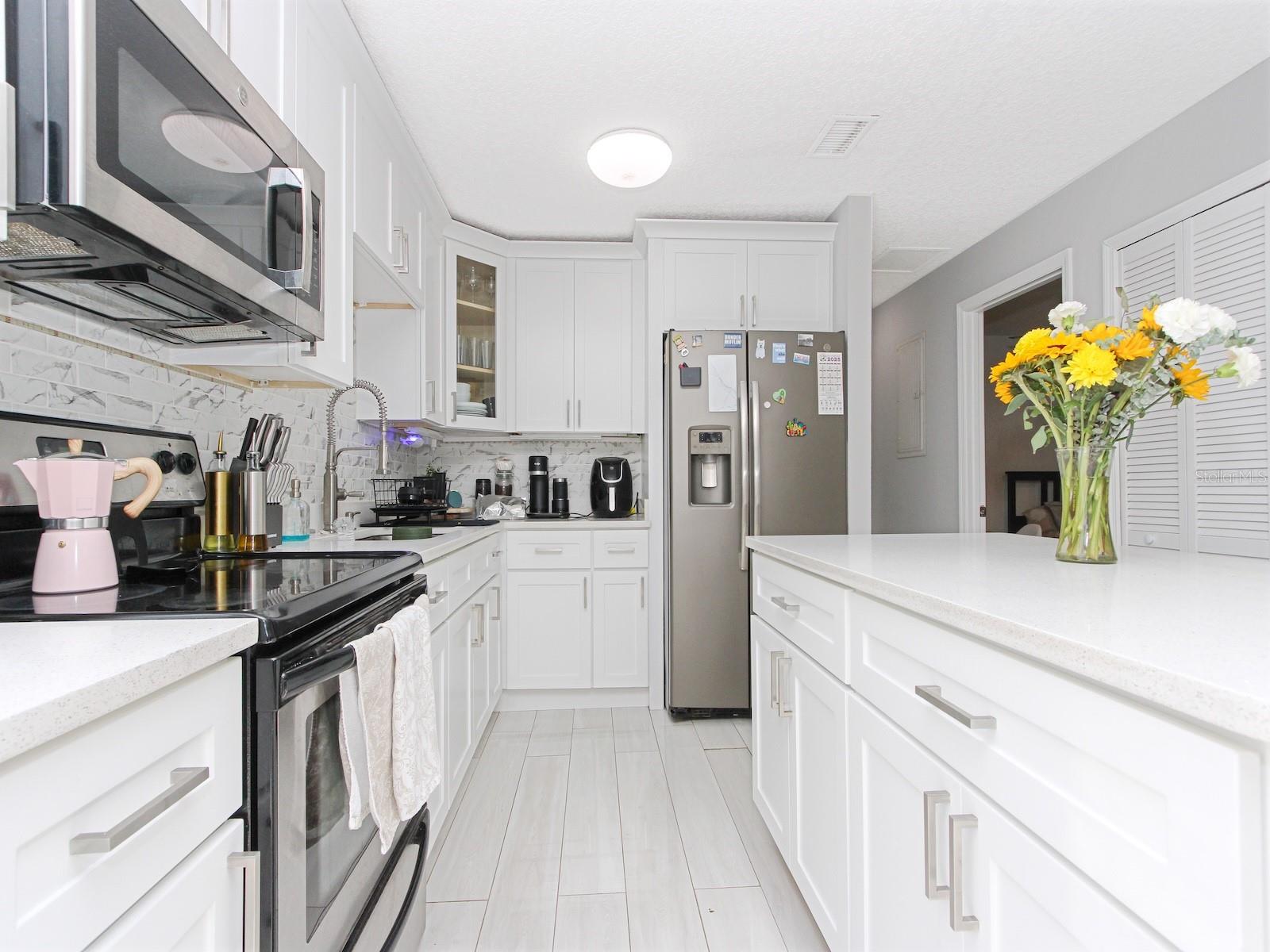 942 HAAS AVE, APOPKA, FL, 32703