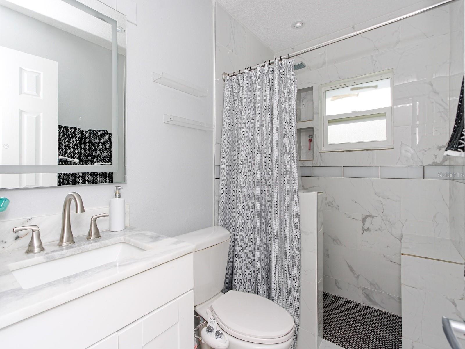 942 HAAS AVE, APOPKA, FL, 32703