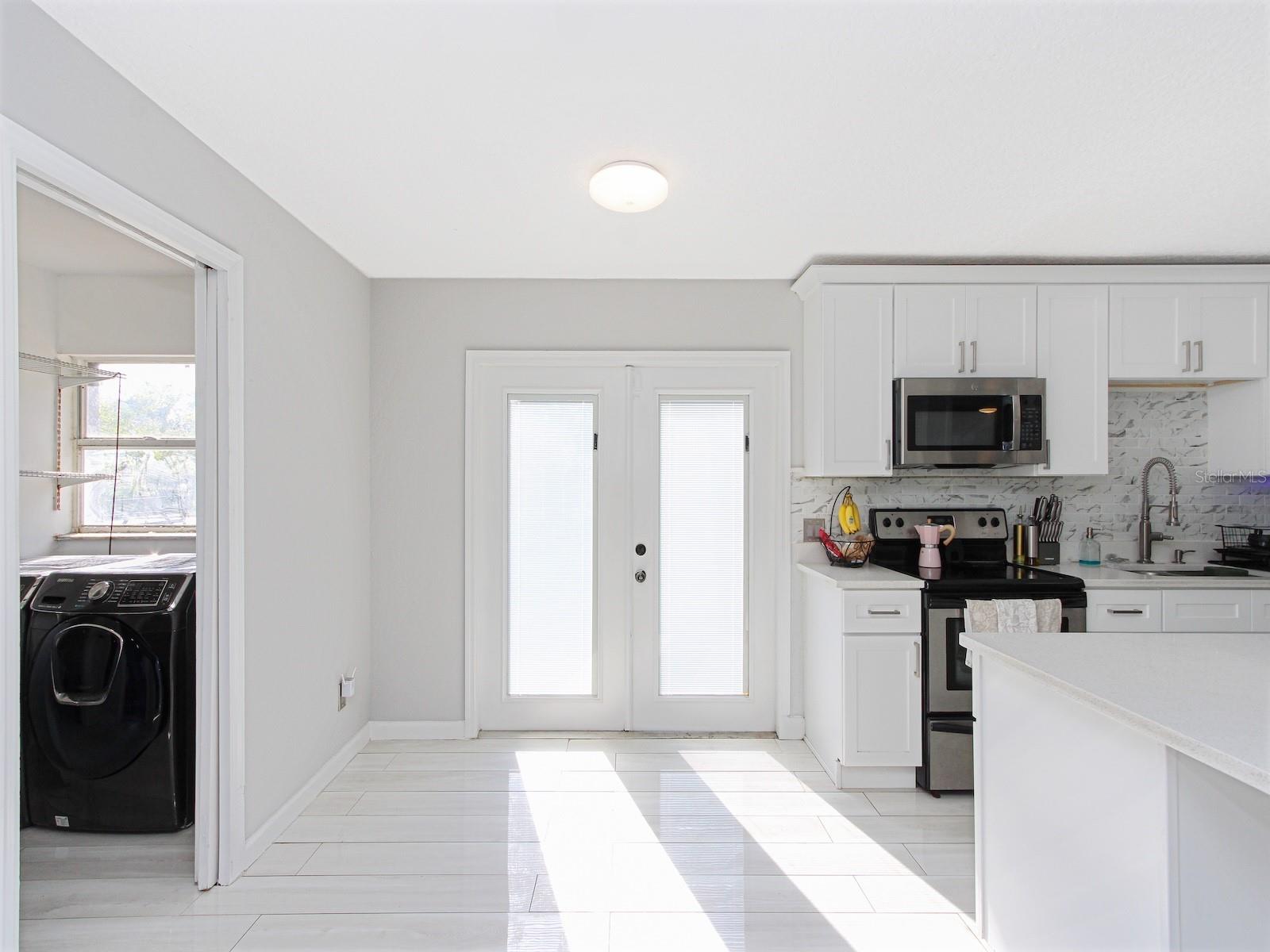 942 HAAS AVE, APOPKA, FL, 32703