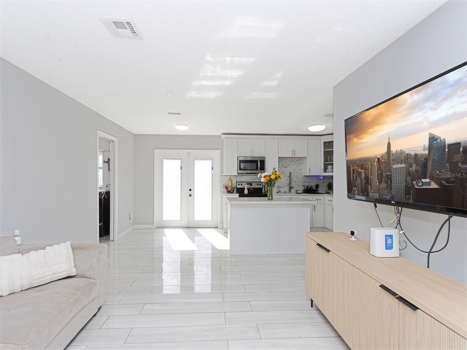 942 HAAS AVE, APOPKA, FL, 32703