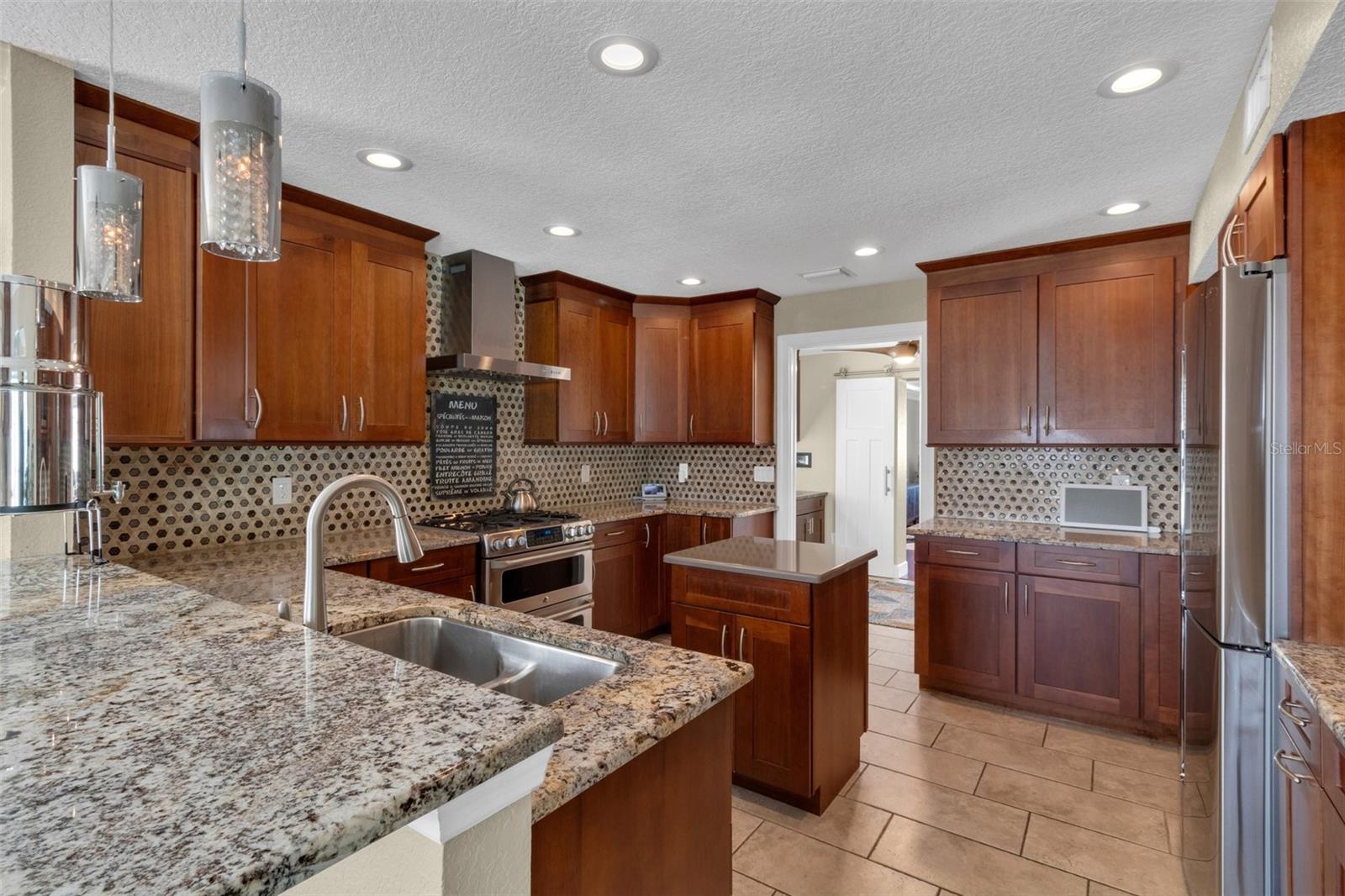 12312 LAGOON LN, TREASURE ISLAND, FL, 33706