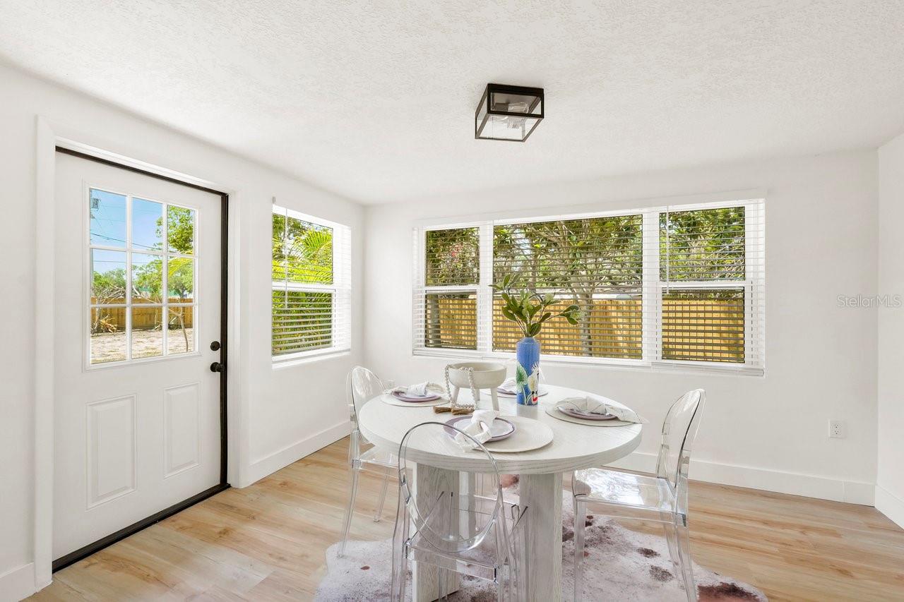 1410 SAN CHARLES DR, DUNEDIN, FL, 34698