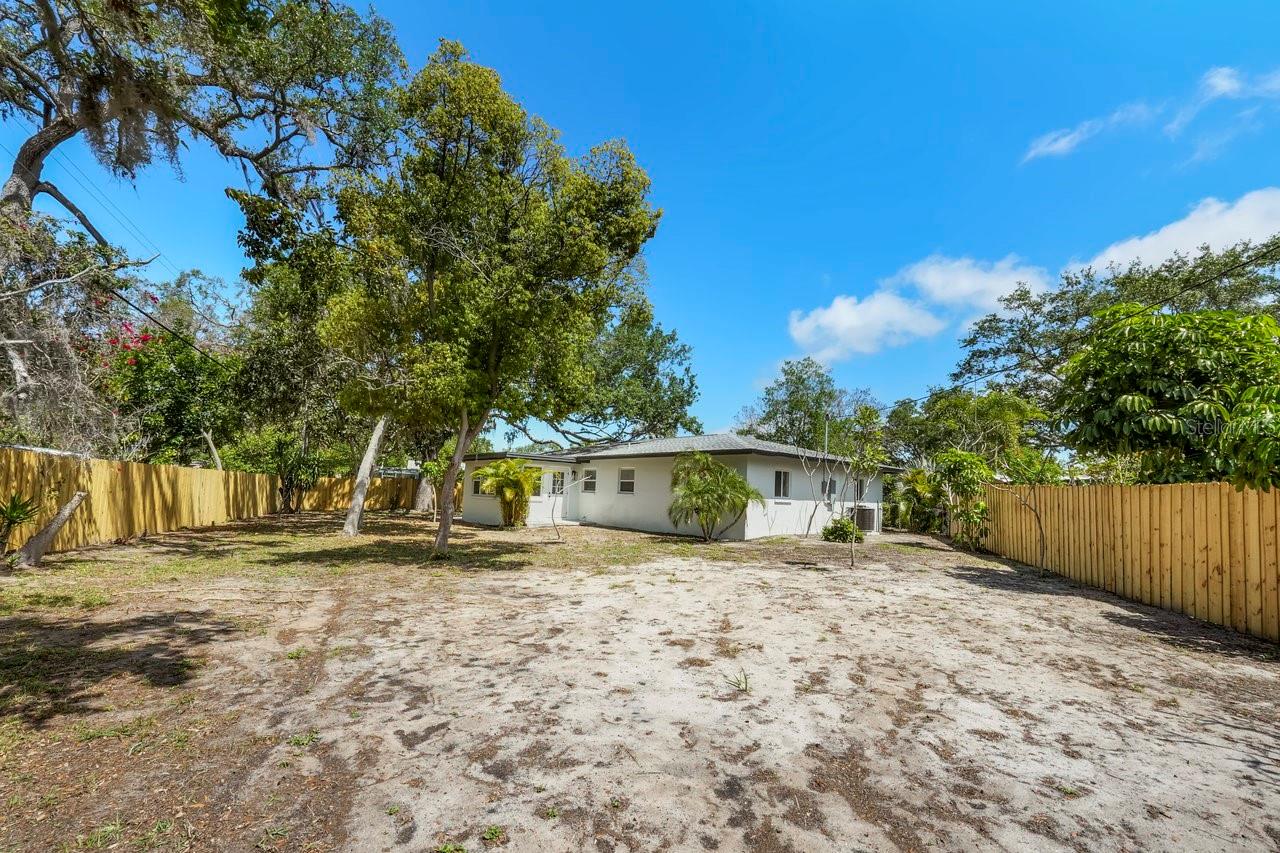 1410 SAN CHARLES DR, DUNEDIN, FL, 34698