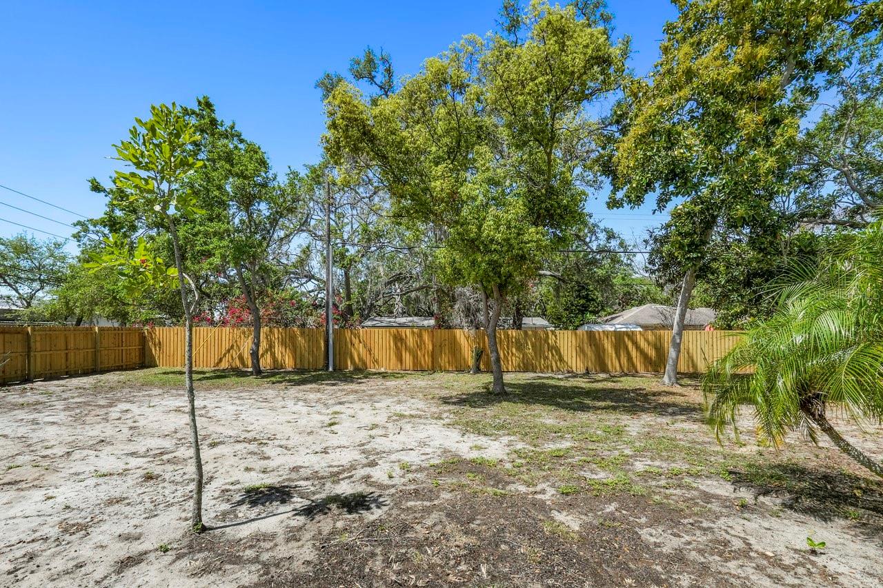 1410 SAN CHARLES DR, DUNEDIN, FL, 34698