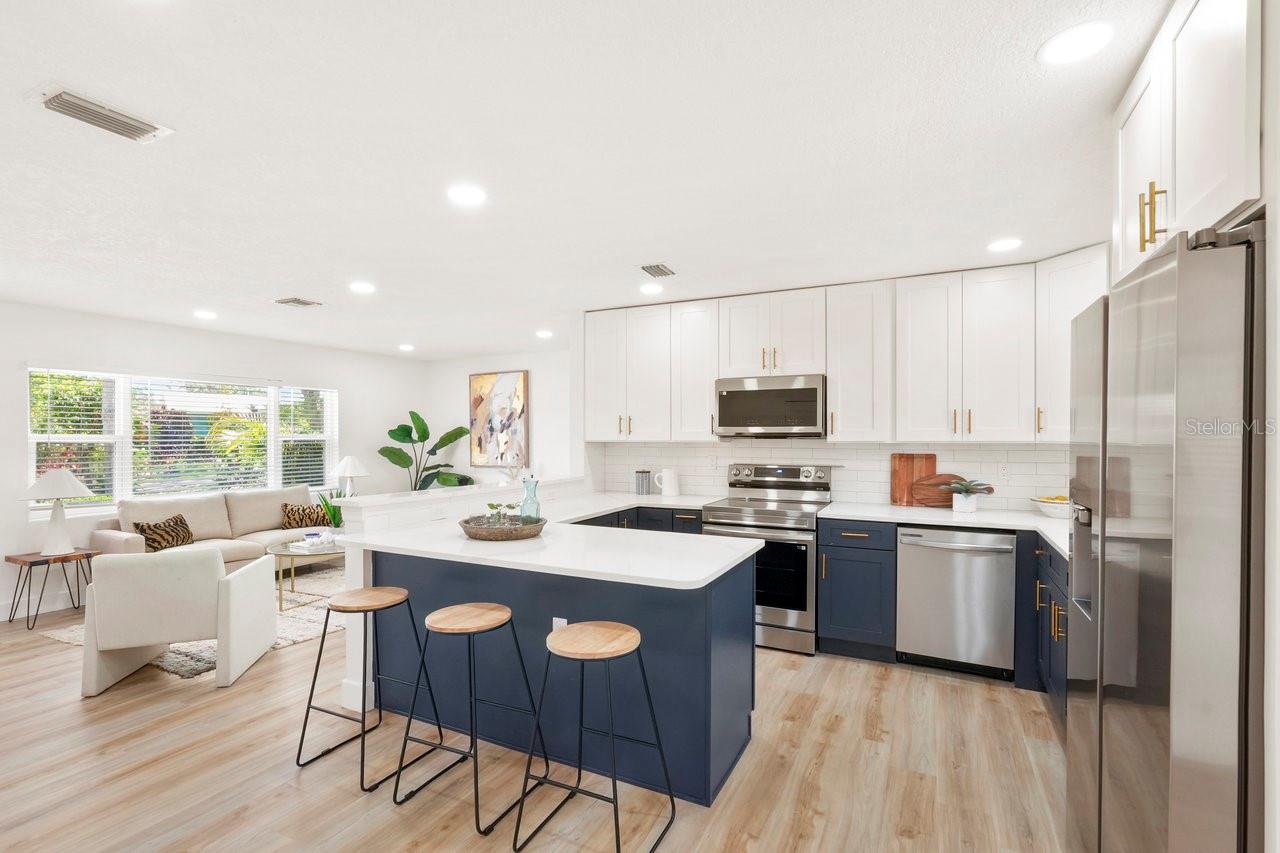 1410 SAN CHARLES DR, DUNEDIN, FL, 34698