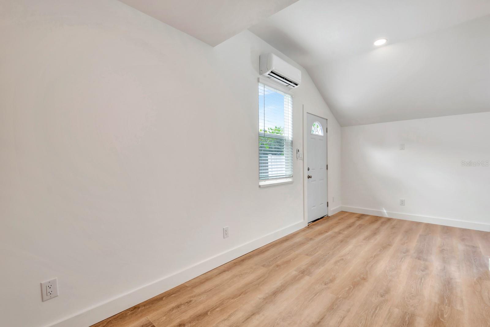 1508 27TH AVE N, ST PETERSBURG, FL, 33704