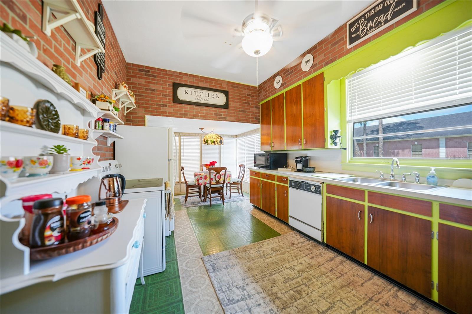 208 S 11TH AVE, WAUCHULA, FL, 33873