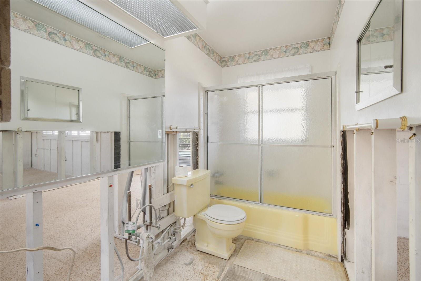 516 71ST ST, HOLMES BEACH, FL, 34217