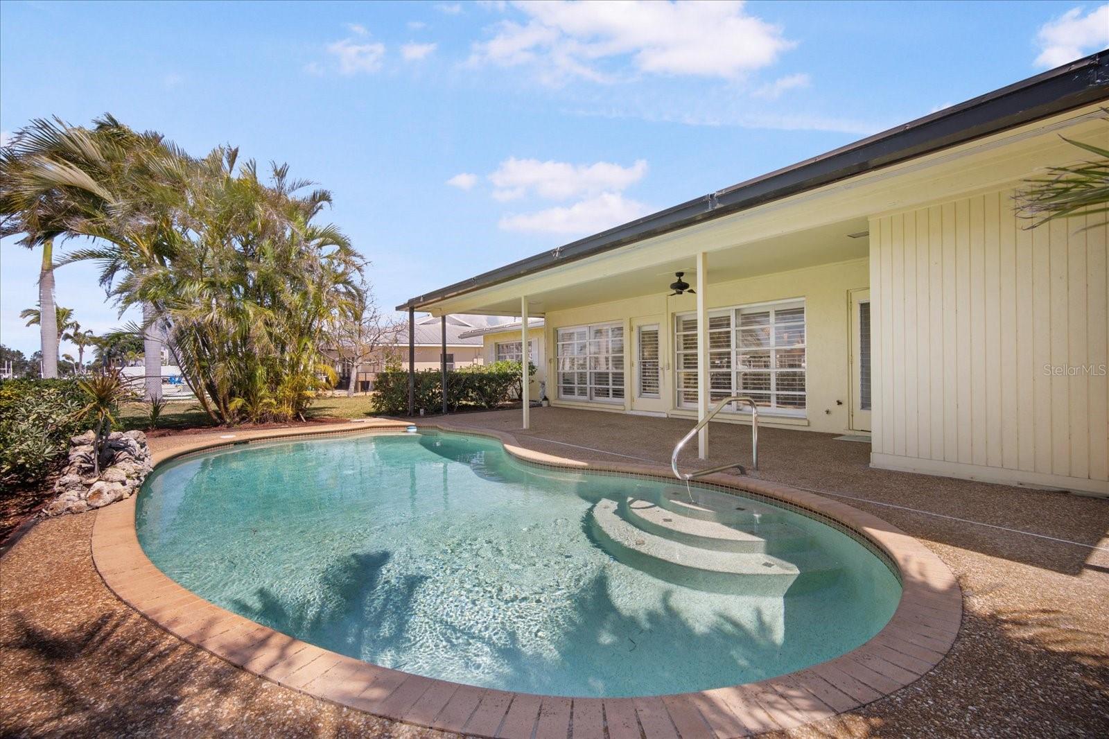 516 71ST ST, HOLMES BEACH, FL, 34217