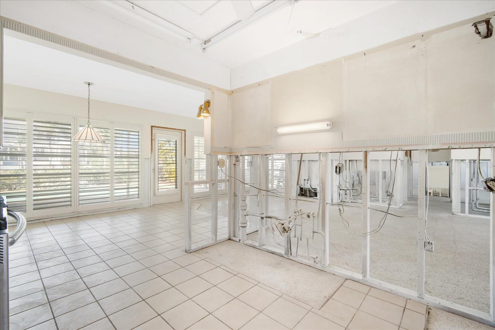 516 71ST ST, HOLMES BEACH, FL, 34217