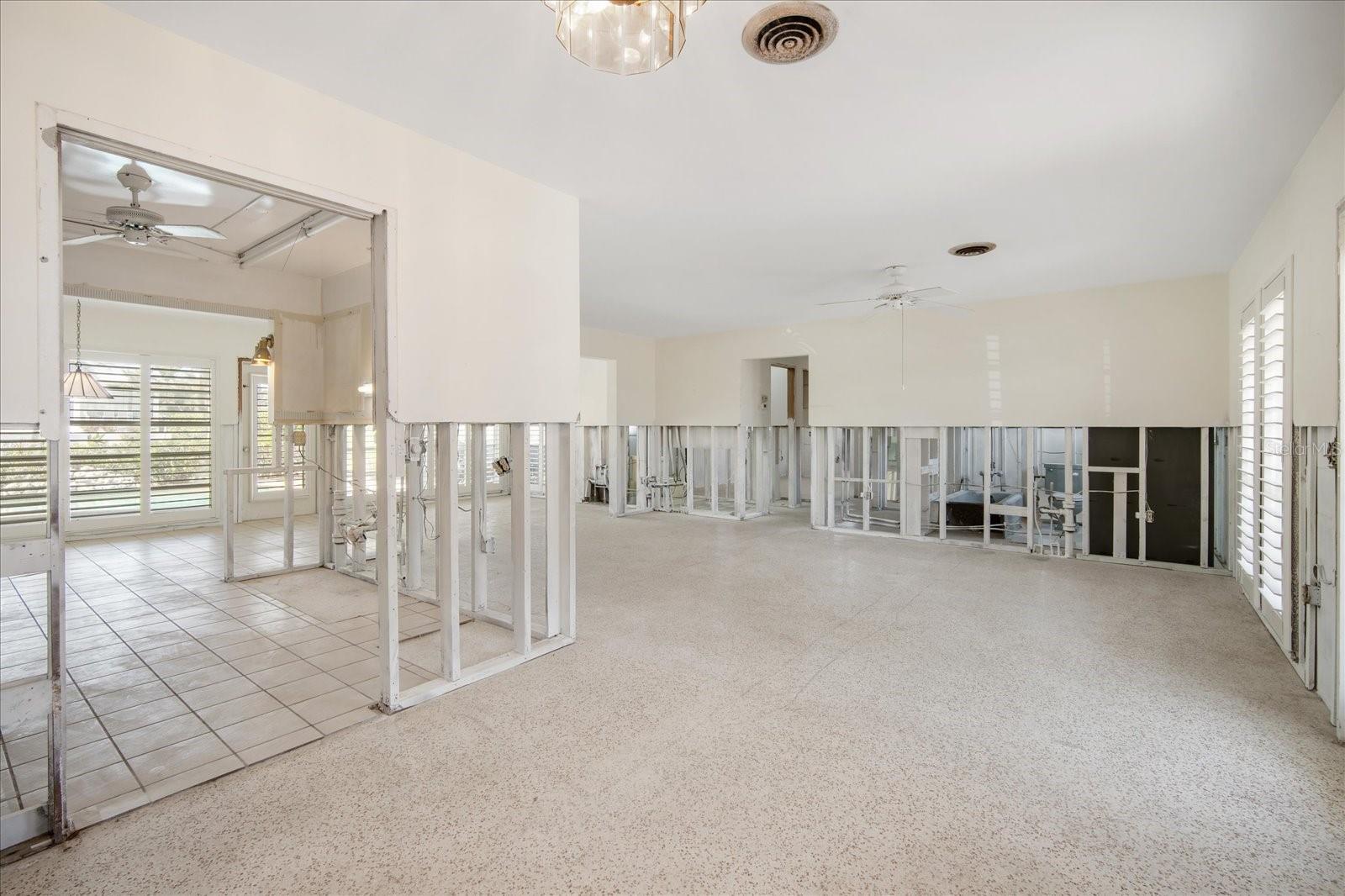 516 71ST ST, HOLMES BEACH, FL, 34217