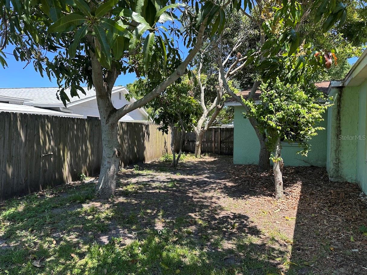 2070 59TH ST N, CLEARWATER, FL, 33760