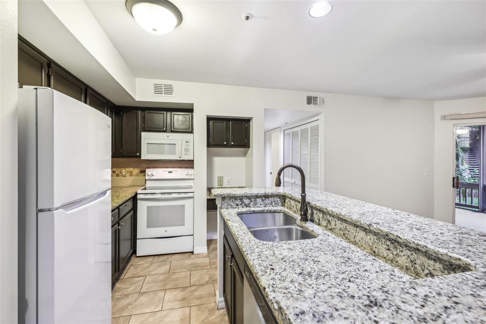 490 N PIN OAK PL #112, LONGWOOD, FL, 32779