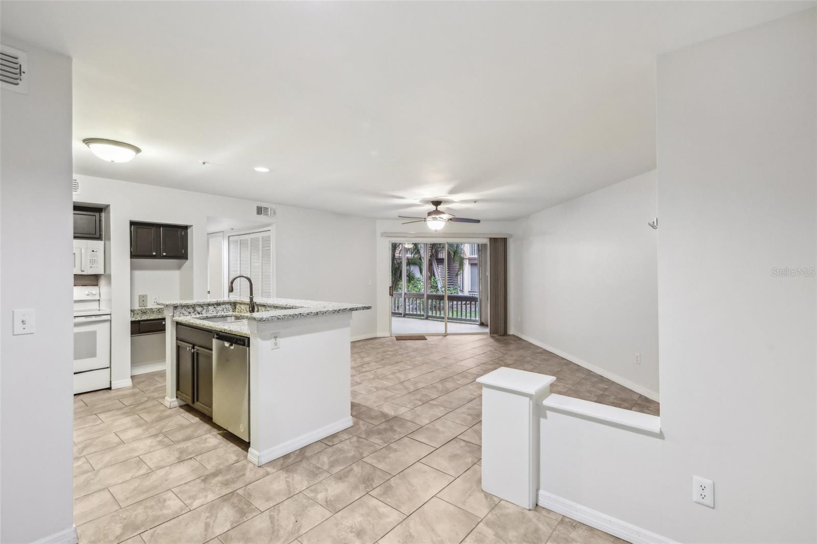 490 N PIN OAK PL #112, LONGWOOD, FL, 32779