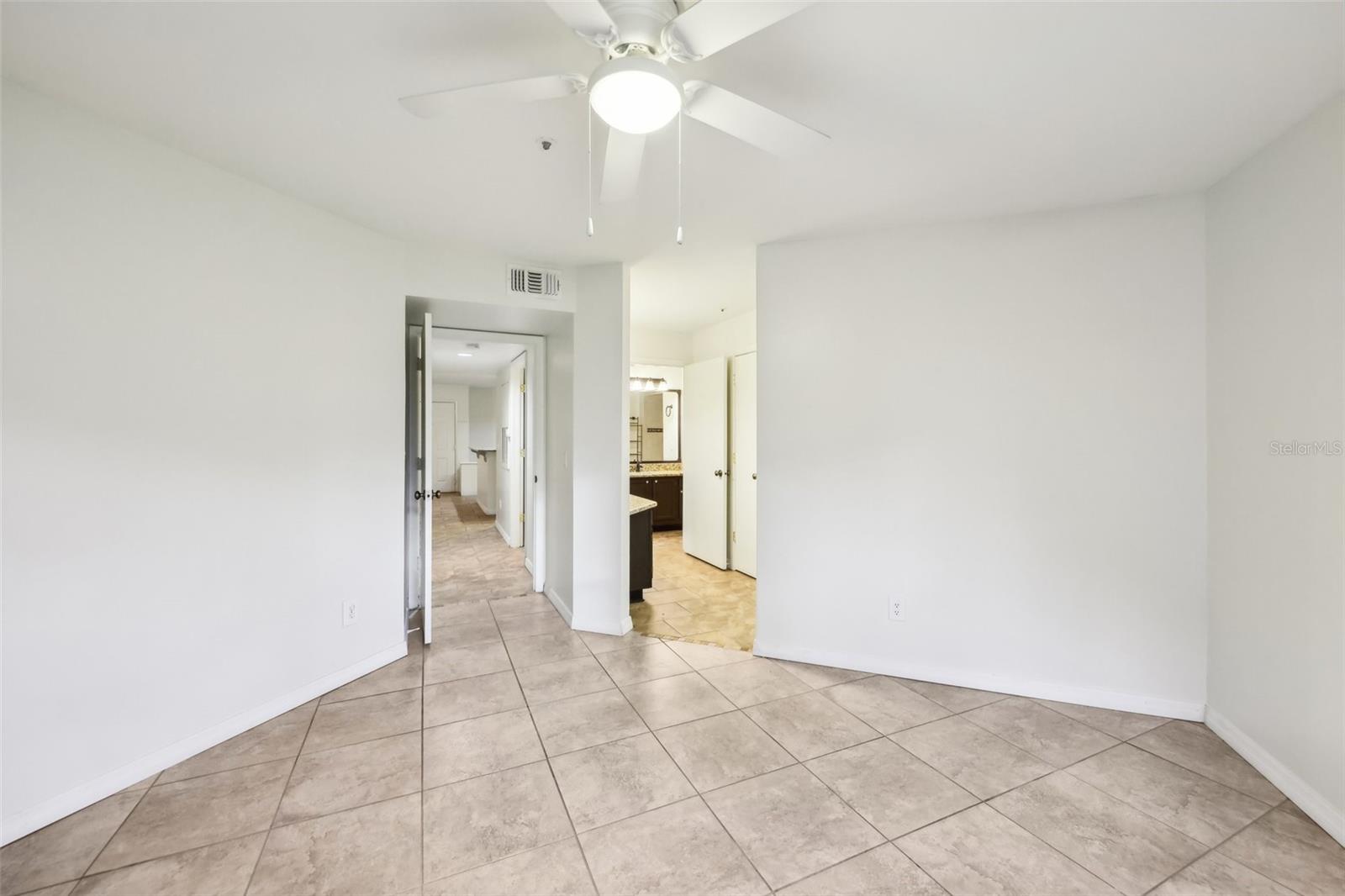 490 N PIN OAK PL #112, LONGWOOD, FL, 32779