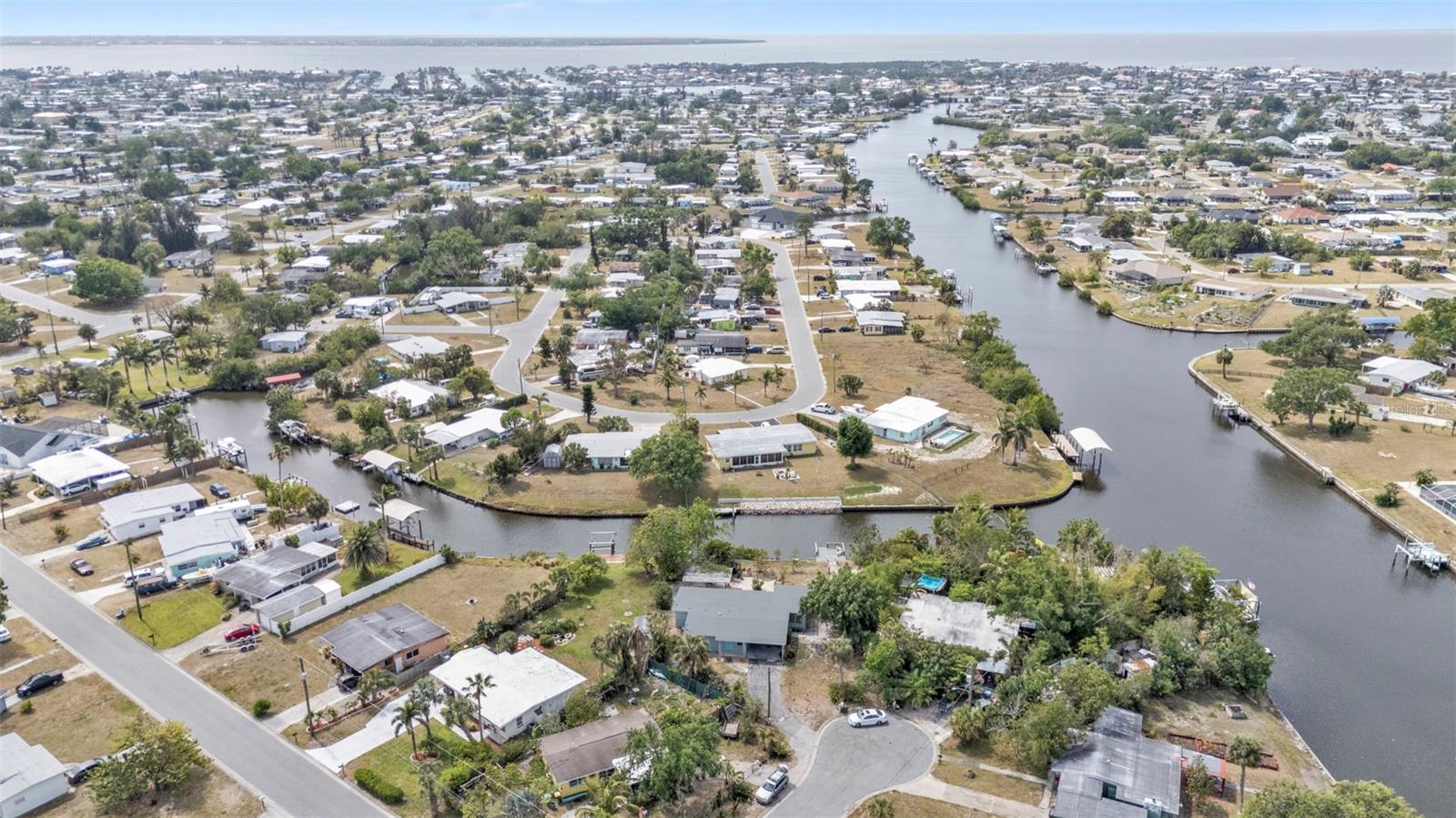103 CURTIS TER NE, PORT CHARLOTTE, FL, 33952
