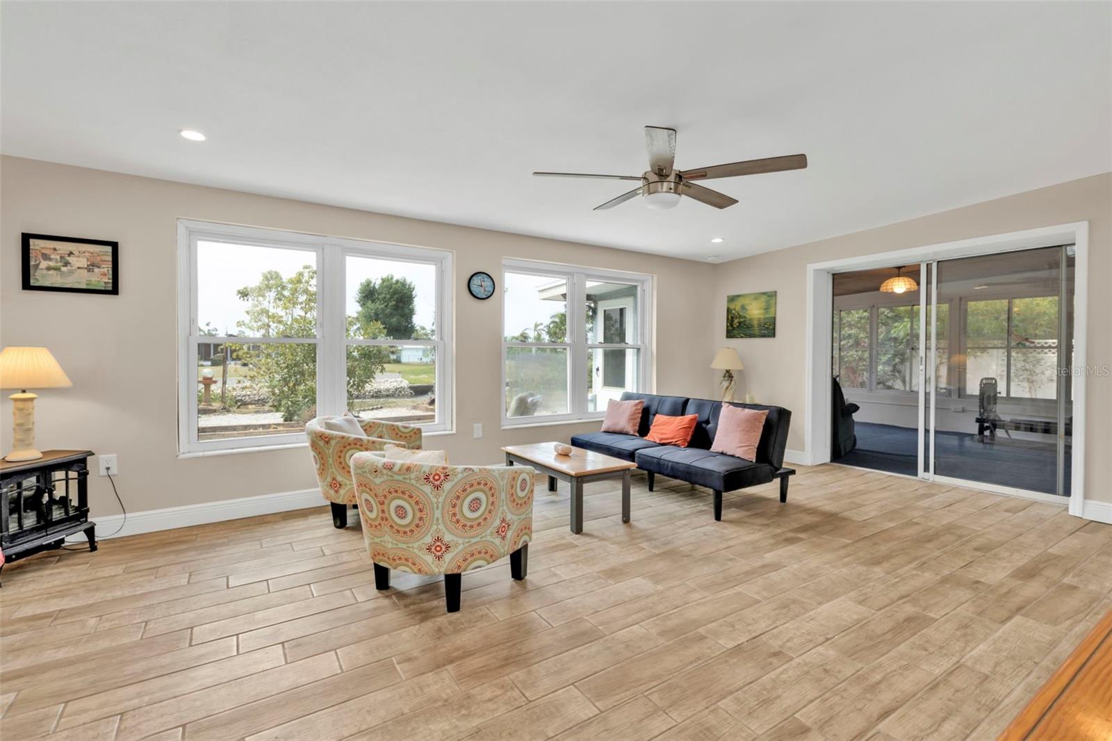 103 CURTIS TER NE, PORT CHARLOTTE, FL, 33952