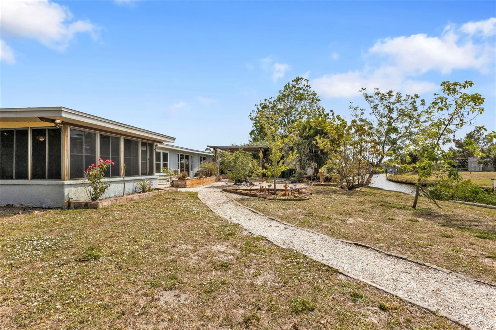 103 CURTIS TER NE, PORT CHARLOTTE, FL, 33952
