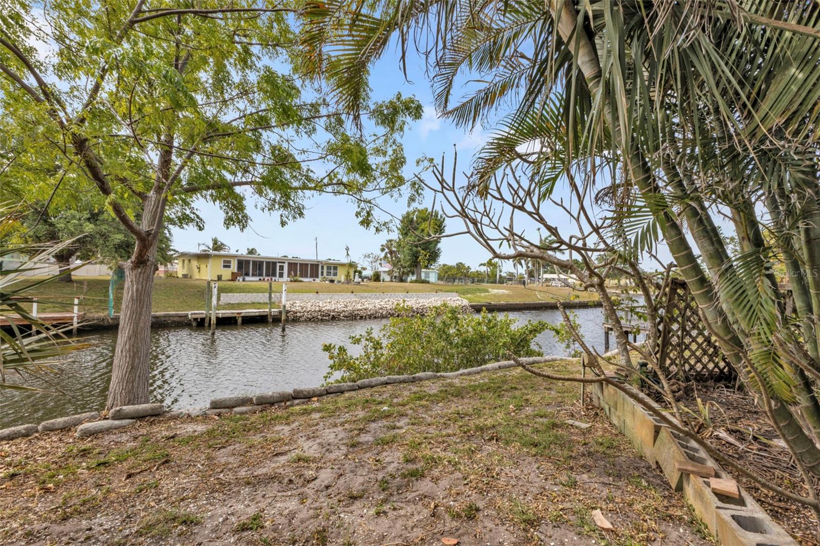 103 CURTIS TER NE, PORT CHARLOTTE, FL, 33952