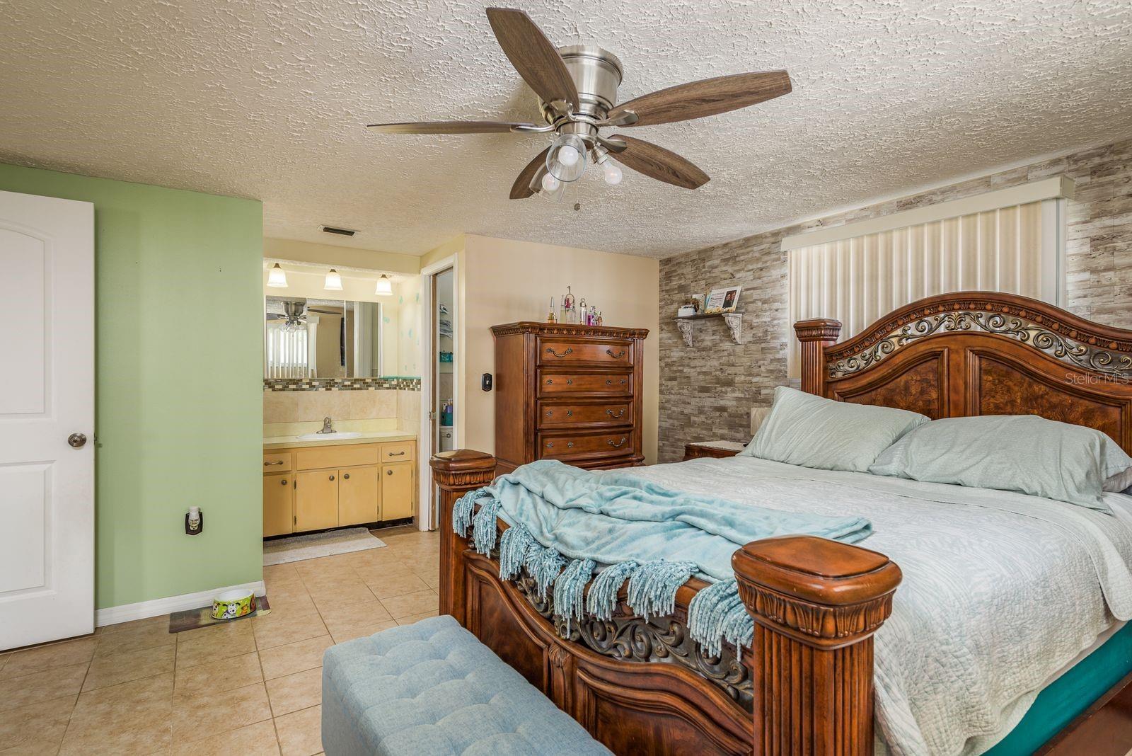 6831 GREENWICH AVE, NEW PORT RICHEY, FL, 34653