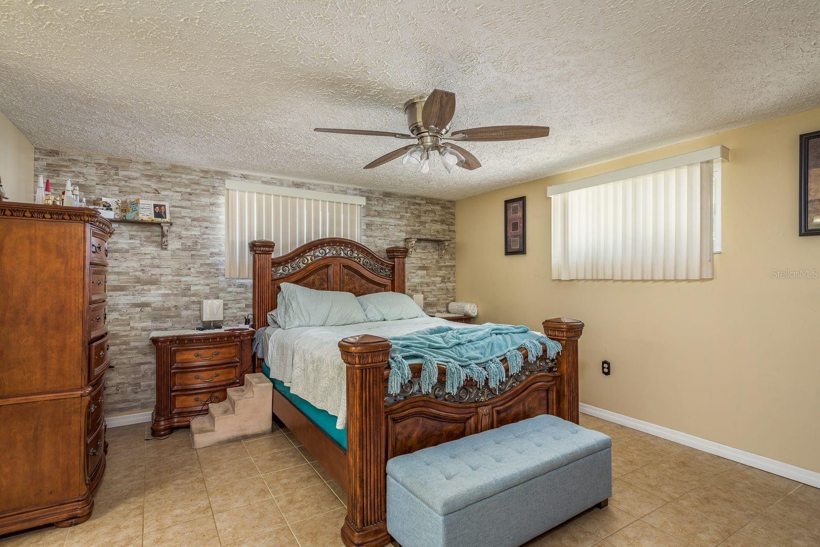 6831 GREENWICH AVE, NEW PORT RICHEY, FL, 34653