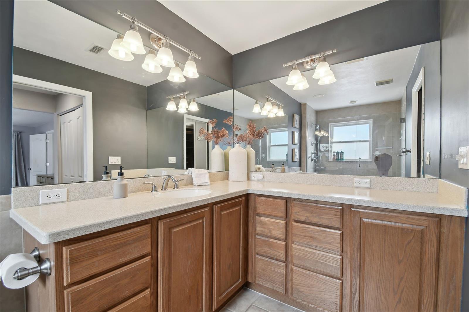 11467 93RD ST, LARGO, FL, 33773