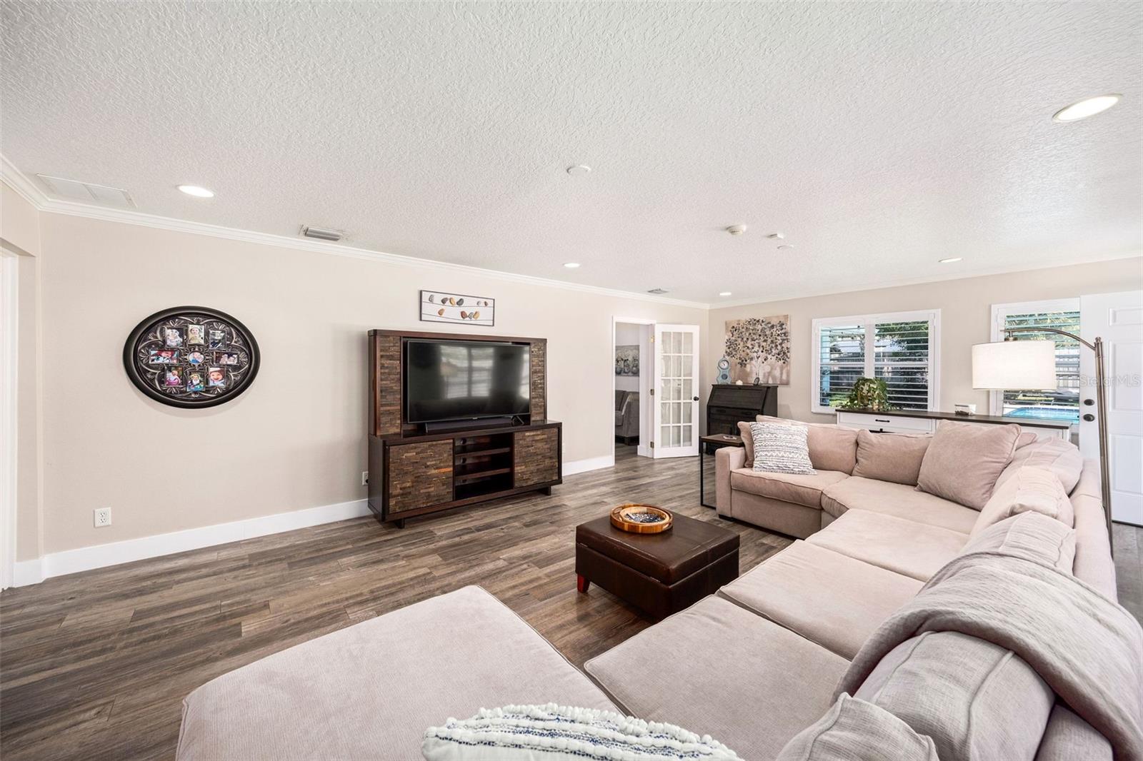 1227 OVERLAKE AVE, ORLANDO, FL, 32806