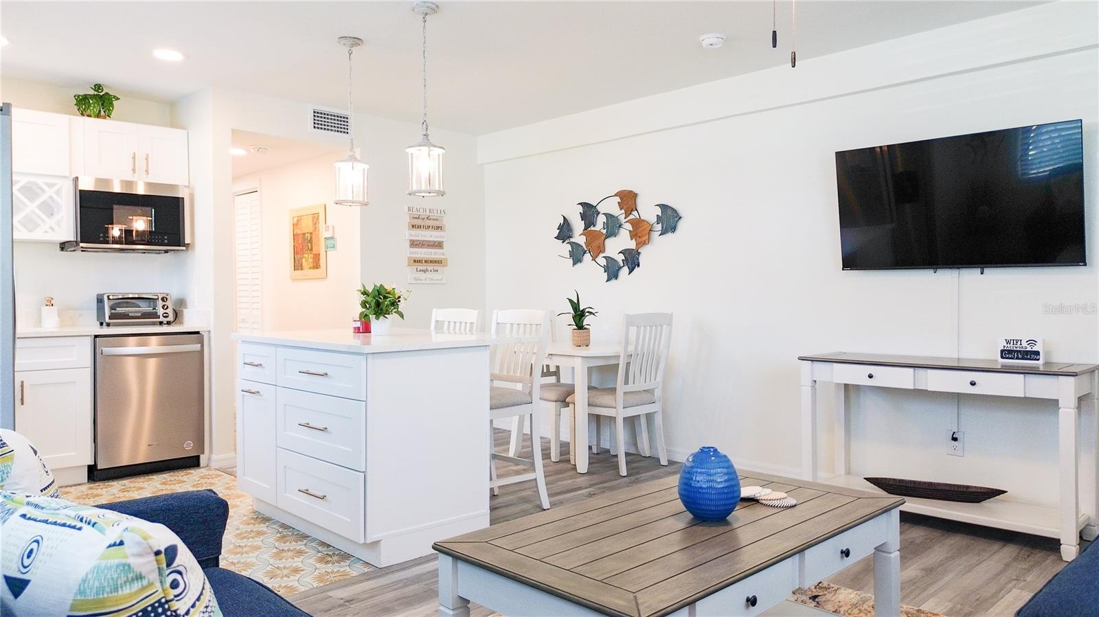 9921 GULF BLVD, TREASURE ISLAND, FL, 33706