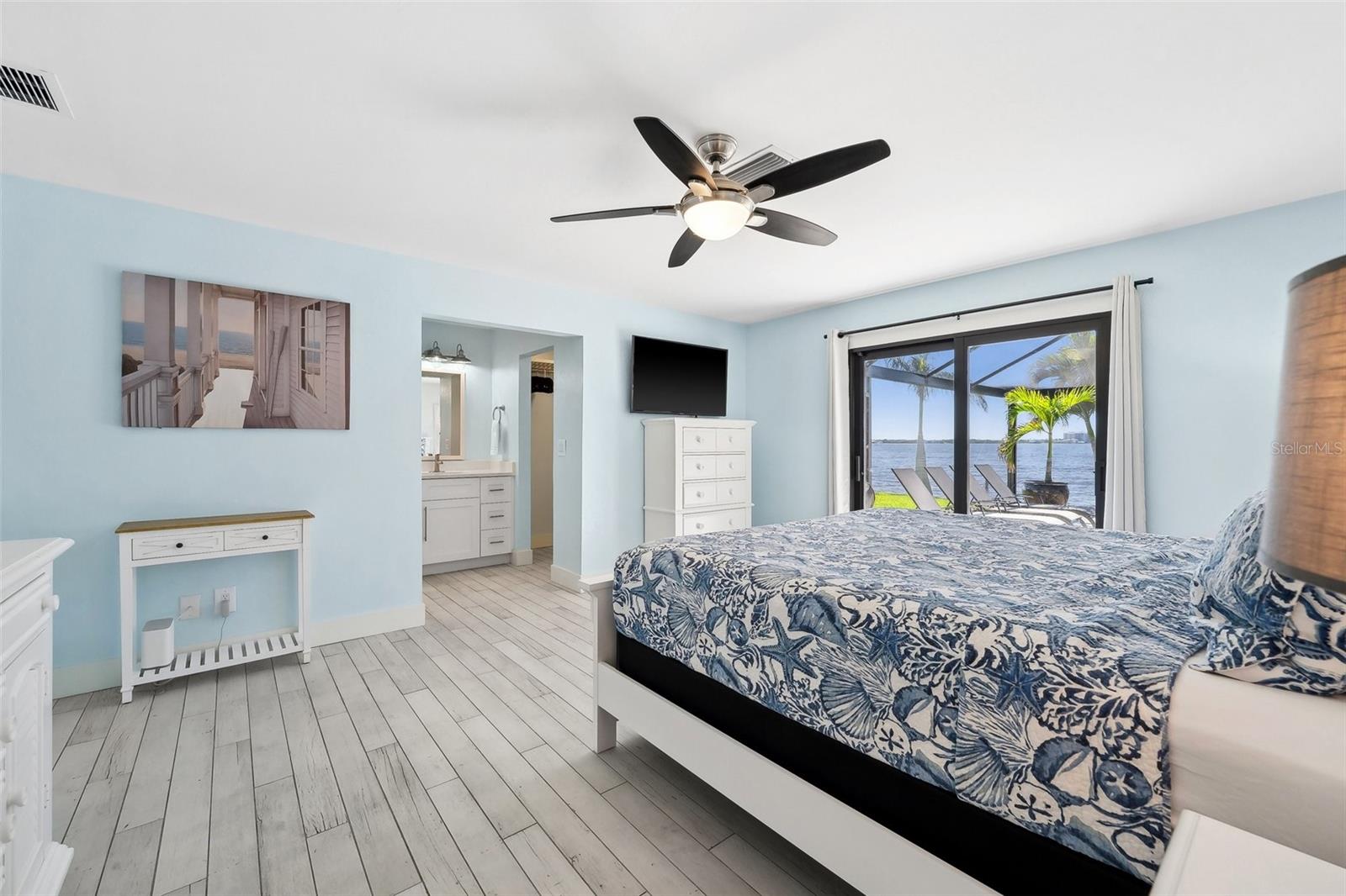 1600 EDITH ESPLANADE, CAPE CORAL, FL, 33904