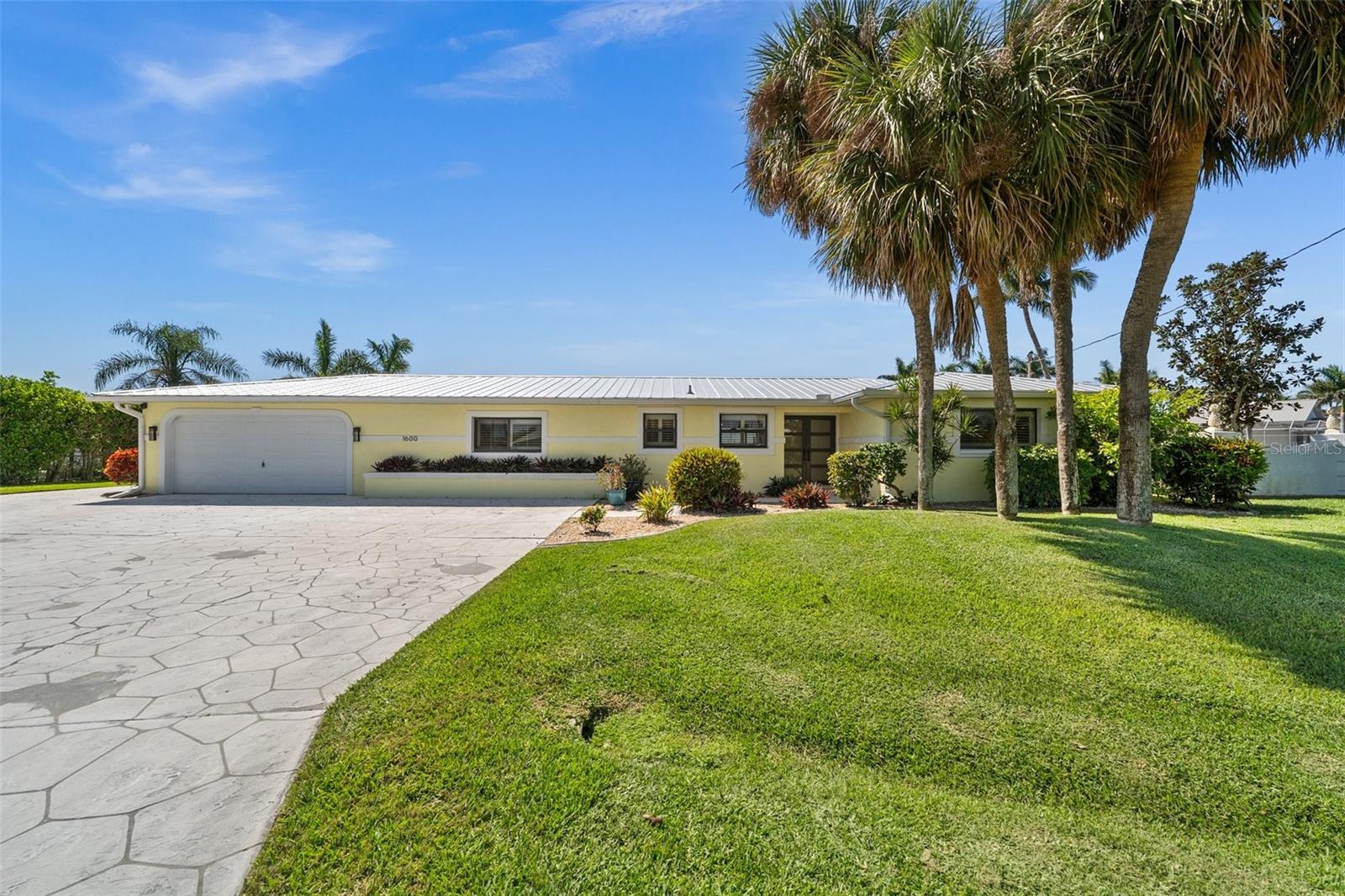 1600 EDITH ESPLANADE, CAPE CORAL, FL, 33904