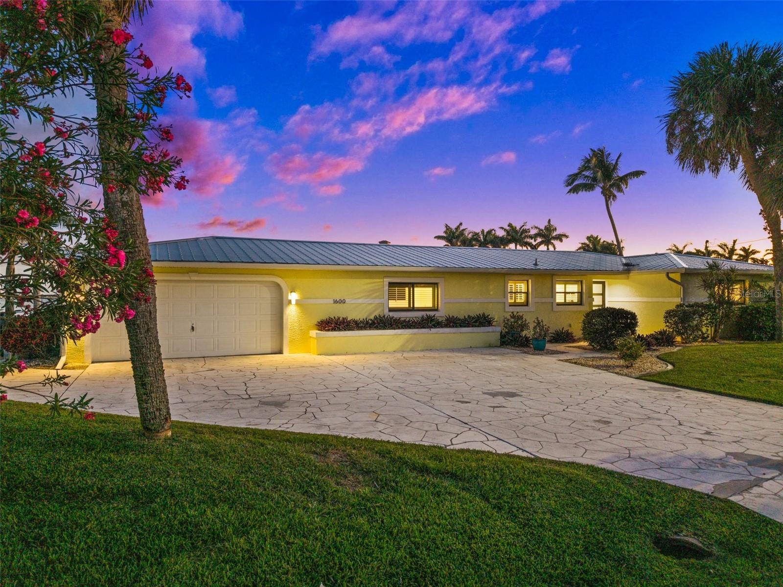 1600 EDITH ESPLANADE, CAPE CORAL, FL, 33904