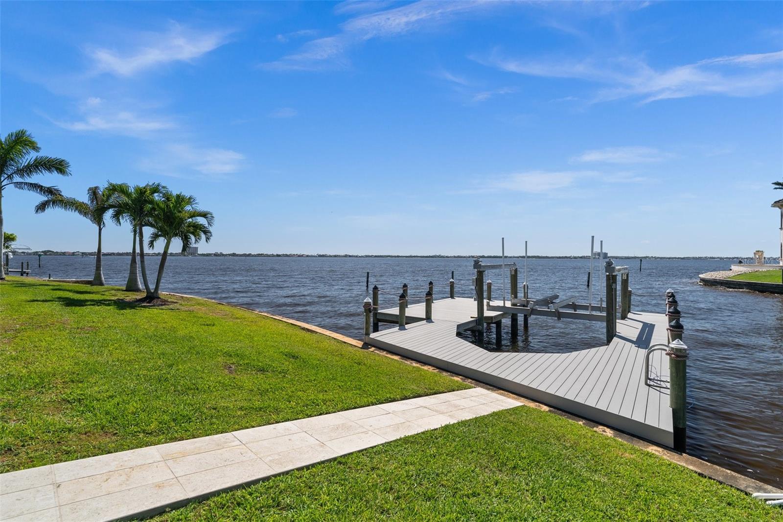 1600 EDITH ESPLANADE, CAPE CORAL, FL, 33904