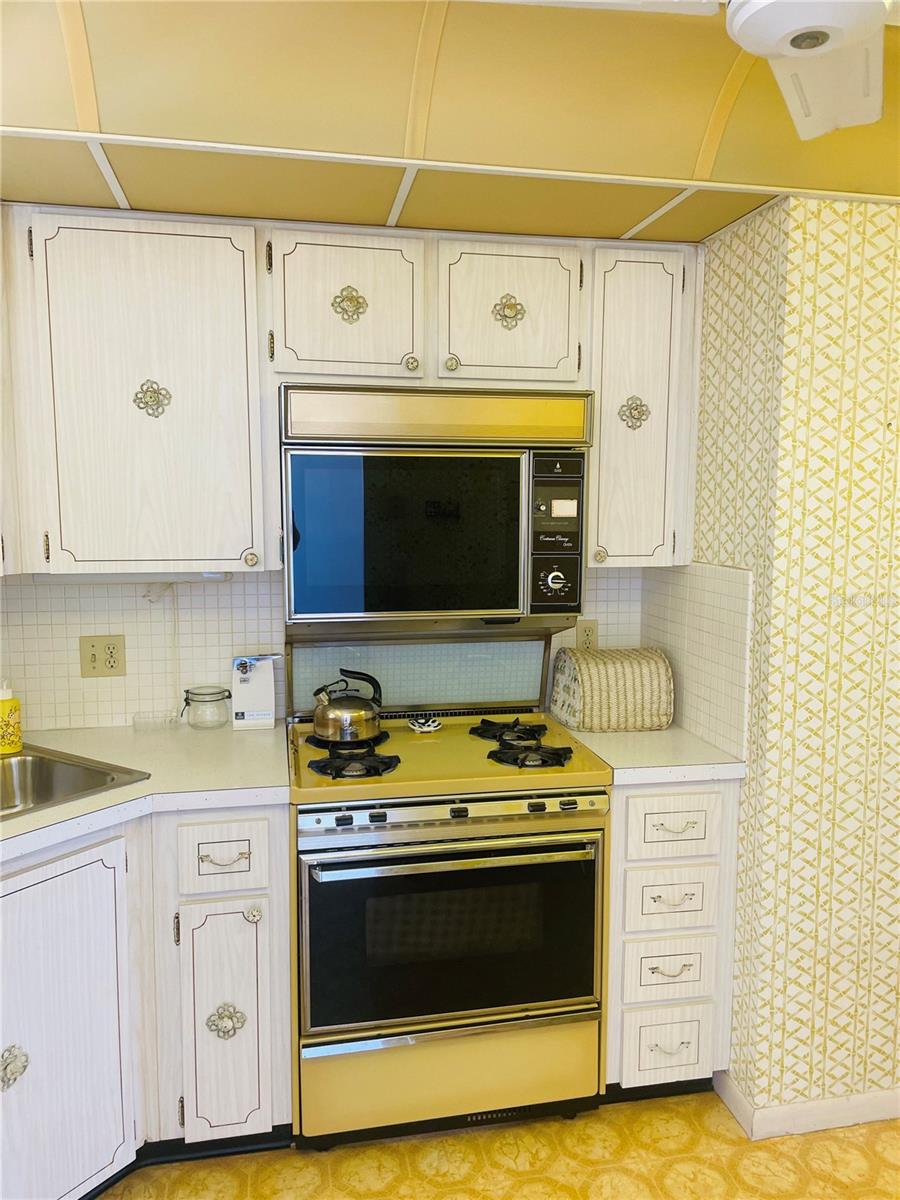 6020 SHORE BLVD S #903, GULFPORT, FL, 33707