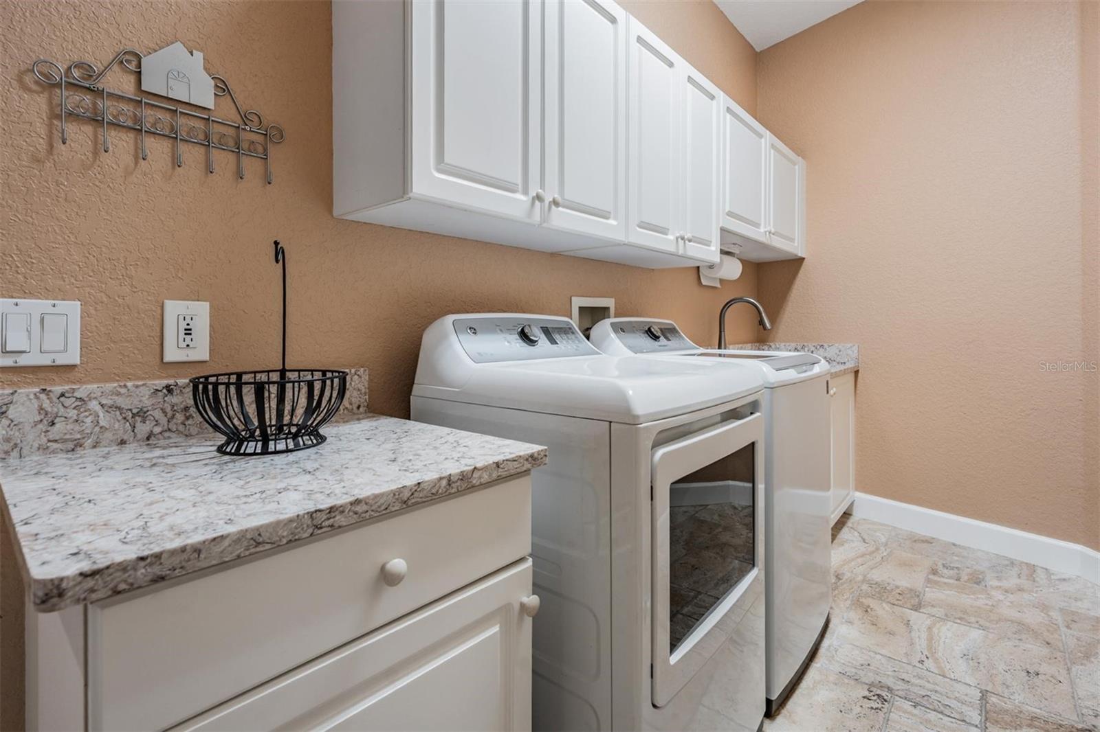 2905 MANOR RIDGE PL, VALRICO, FL, 33596