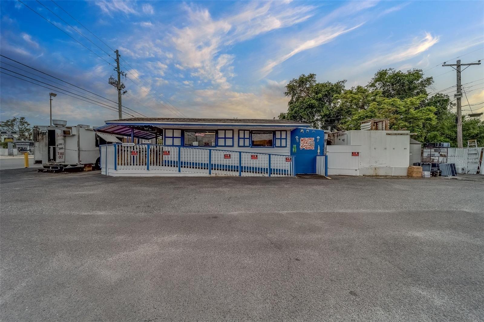 11055 SEMINOLE BLVD, LARGO, FL, 33778