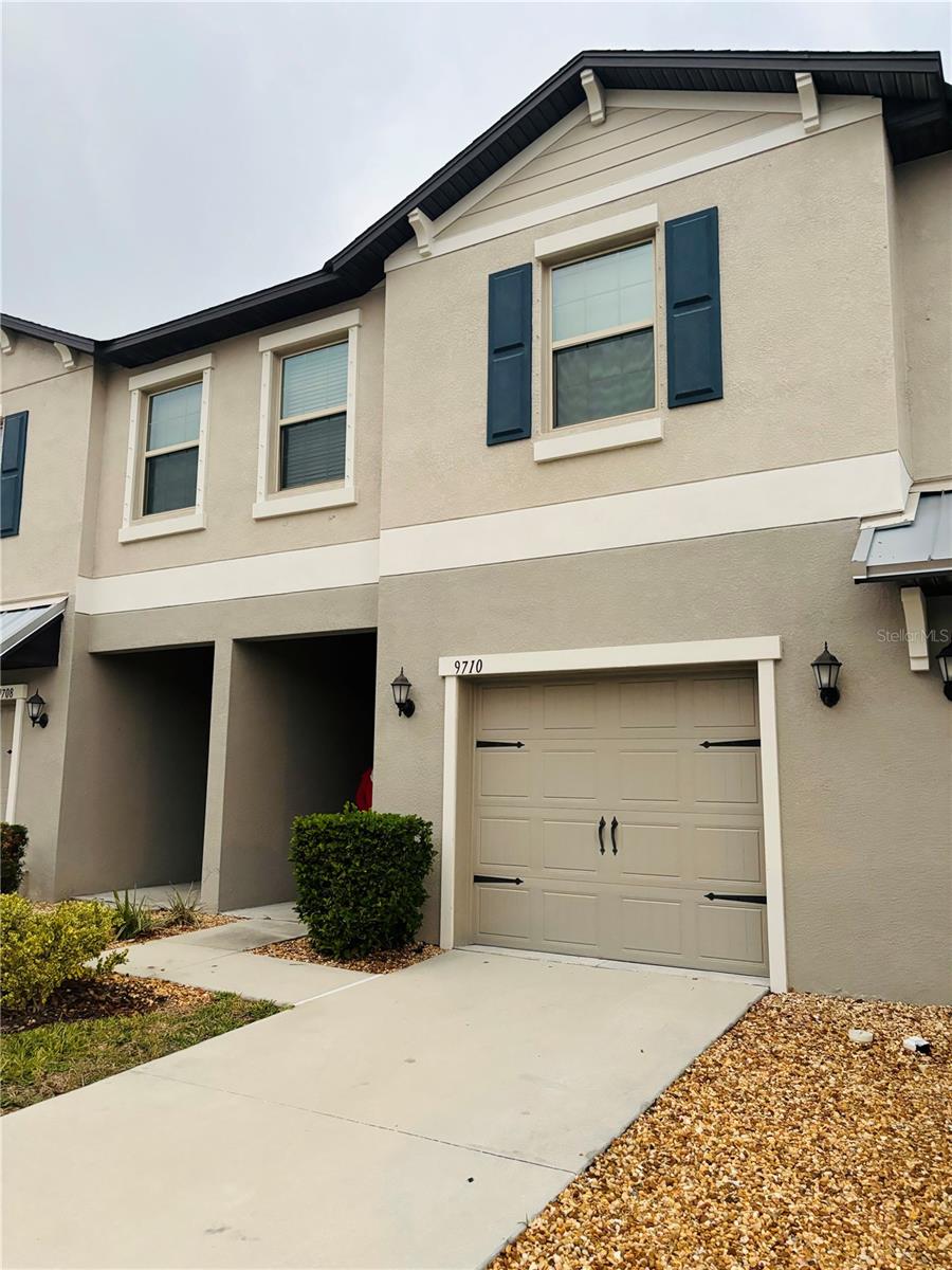 9710 PEMBROOKE PINES DR, SUN CITY CENTER, FL, 33573