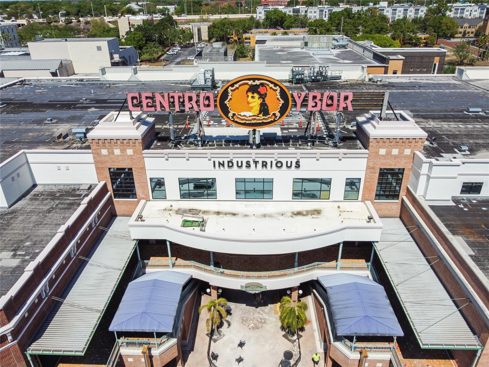 2011 STUART ST, TAMPA, FL, 33605