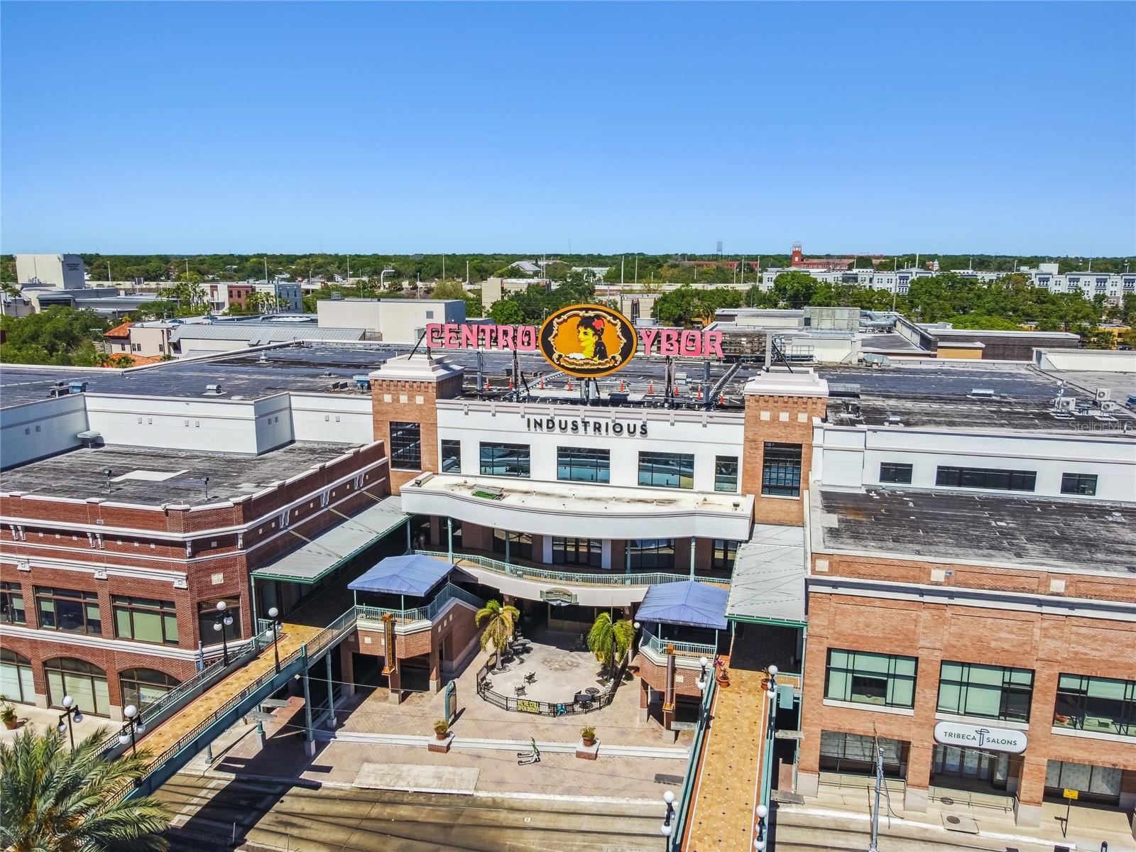 2011 STUART ST, TAMPA, FL, 33605