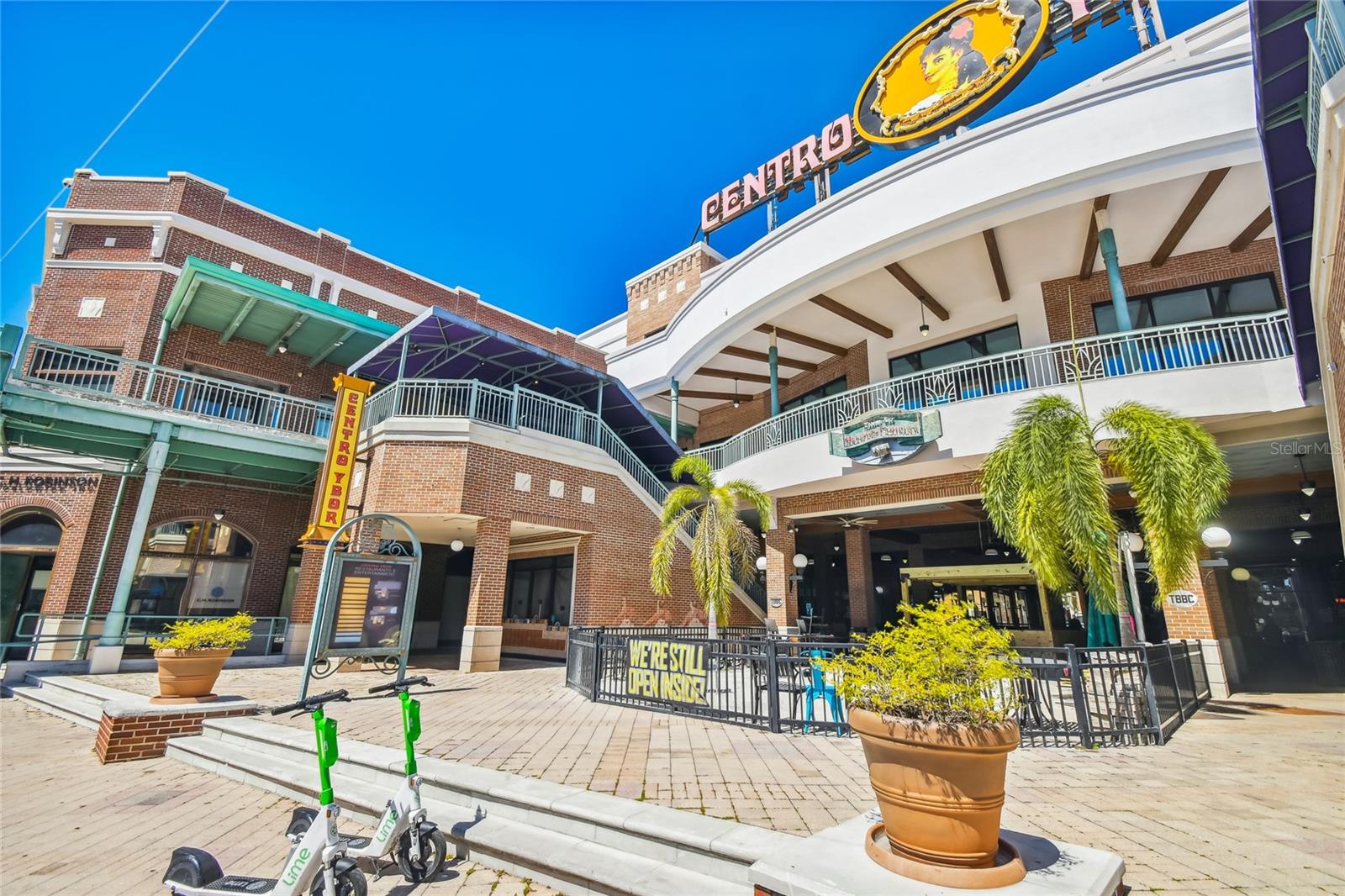 2011 STUART ST, TAMPA, FL, 33605