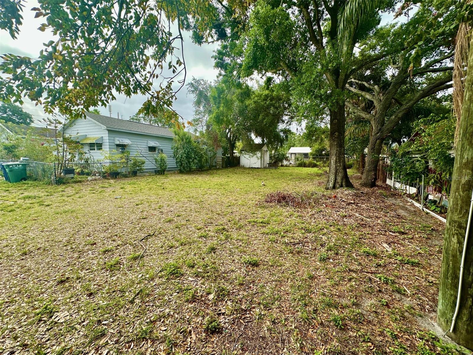 2011 STUART ST, TAMPA, FL, 33605