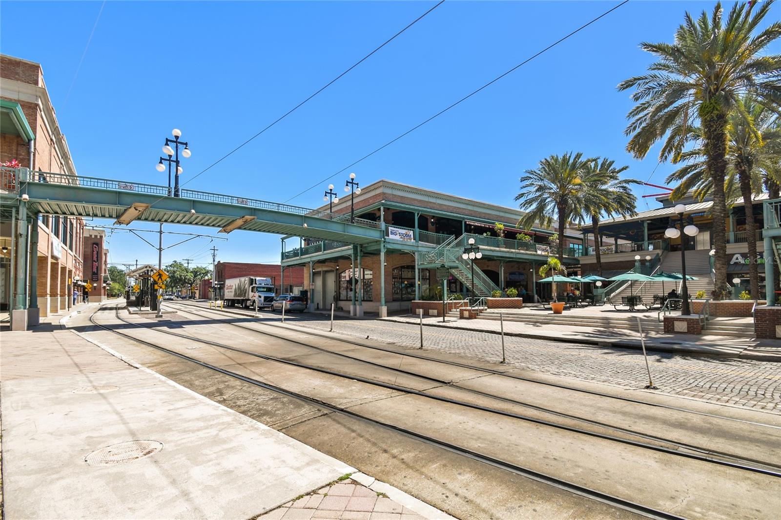 2011 STUART ST, TAMPA, FL, 33605