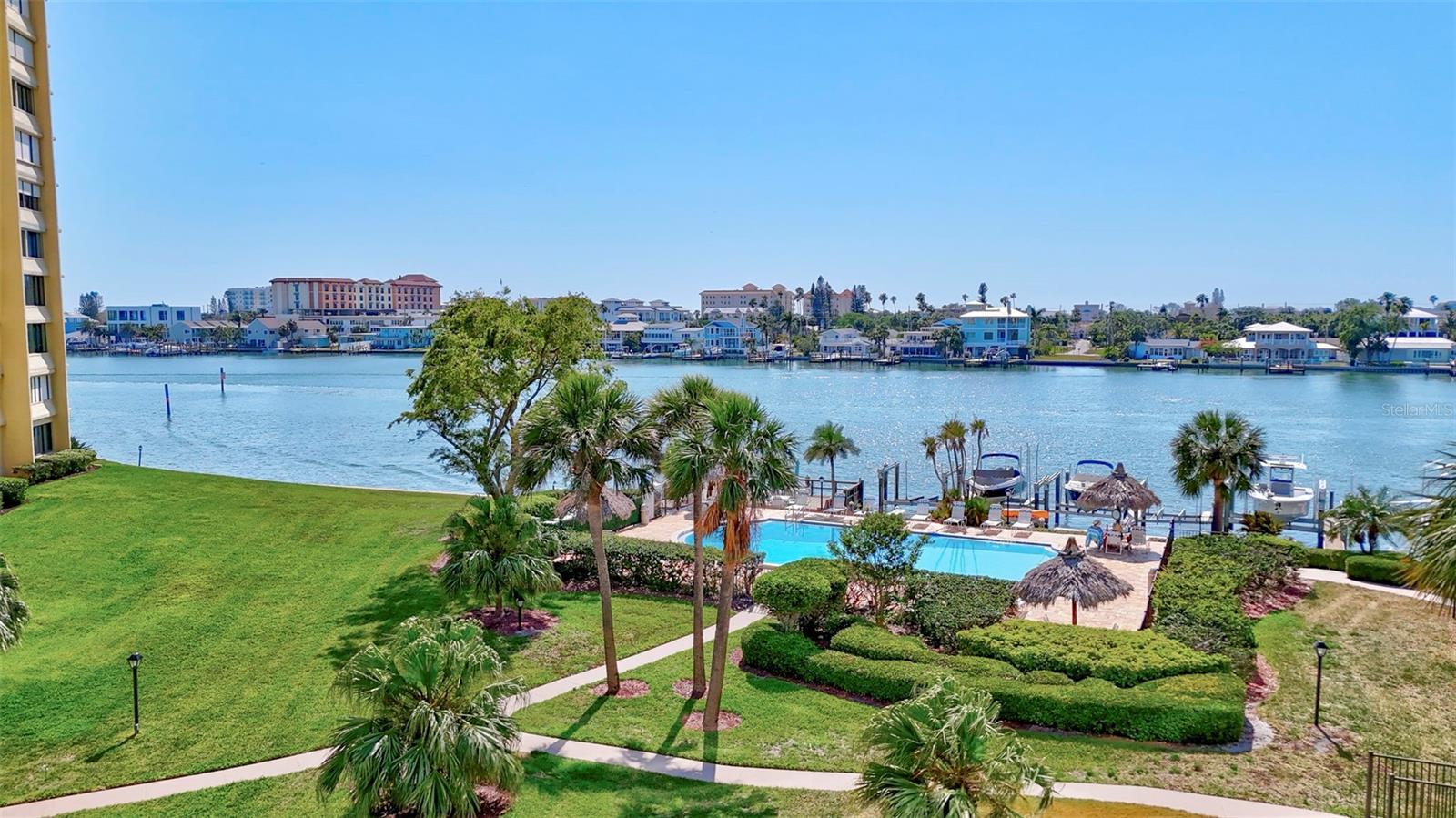 736 ISLAND WAY #303, CLEARWATER BEACH, FL, 33767
