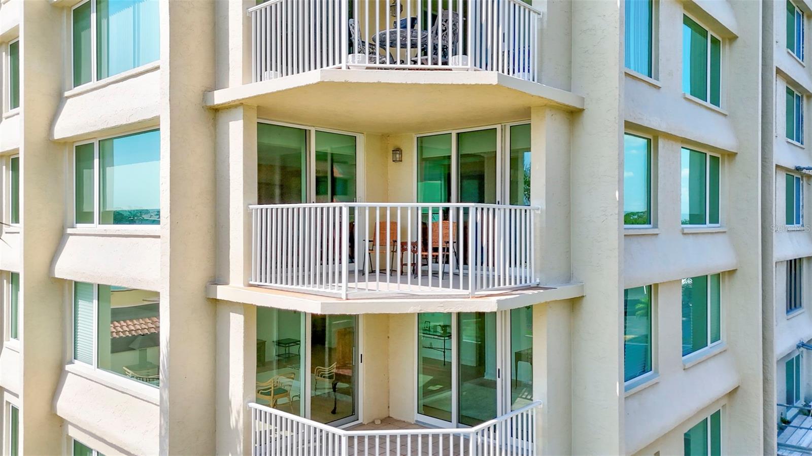 736 ISLAND WAY #303, CLEARWATER BEACH, FL, 33767