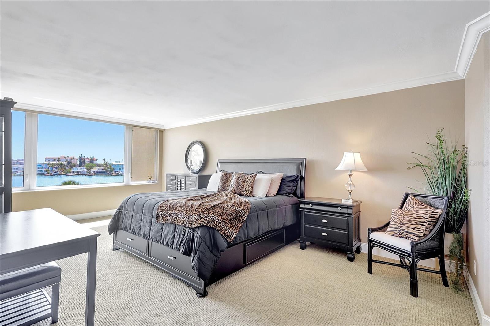 736 ISLAND WAY #303, CLEARWATER BEACH, FL, 33767